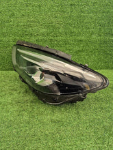 Laden Sie das Bild in den Galerie-Viewer, Frontscheinwerfer Mercedes-Benz W247 A2479065703 LED Links Headlight SCH7118698492tq