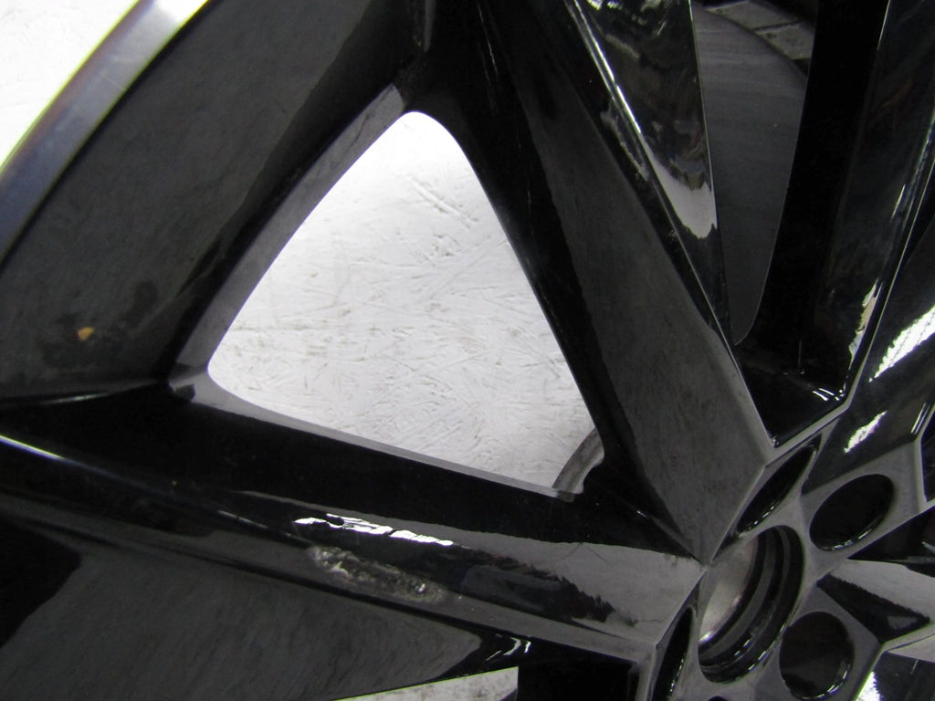 1x Alufelge 17 Zoll 7.0" 5x100 46ET 5JJ601025G Skoda Rapid Rim Wheel