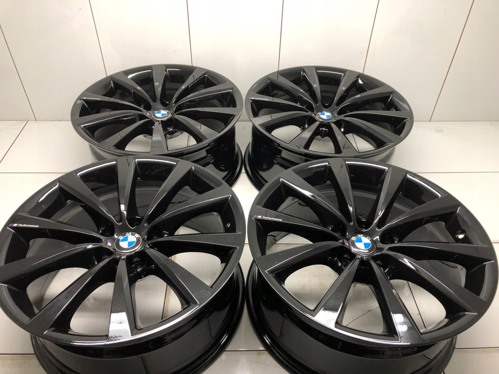 4x Alufelge 18 Zoll 8.0" 5x112 30ET Glanz Graphit 8747407 BMW G31 G30 Mg 5 FEL3616595889ne