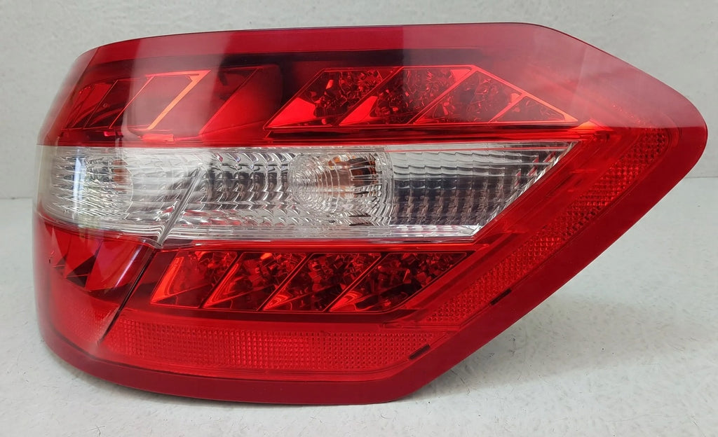 Rückleuchte Mercedes-Benz W212 A2129066701 Rechts Rearlight