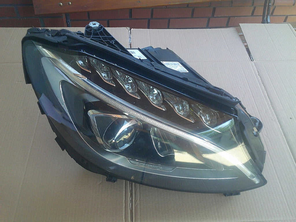 Frontscheinwerfer Mercedes-Benz W205 030128423407 A2059062604 Rechts Headlight SCH5710913201qk