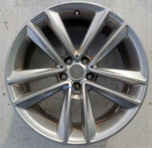 Load image into Gallery viewer, 1x Alufelge 19 Zoll 8.5" 5x112 25ET Glanz Schwarz 6863114 BMW 7 G11 G12 FEL6547942940tm