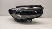 Laden Sie das Bild in den Galerie-Viewer, Frontscheinwerfer Mercedes-Benz W247 A2479068405 LED Rechts Headlight