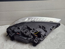 Laden Sie das Bild in den Galerie-Viewer, Frontscheinwerfer Volvo V70 S80 31353533 Xenon Rechts Scheinwerfer Headlight SCH8843651709iy