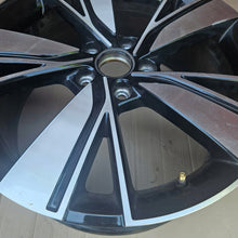 Laden Sie das Bild in den Galerie-Viewer, 1x Alufelge 18 Zoll 5x112 Glanz 5H0601025J VW Golf Viii Rim Wheel FEL1443562413ti