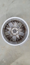 Load image into Gallery viewer, 1x Alufelge 17 Zoll 7.0&quot; 5x112 43ET Glanz Silber 5N0601025AC VW Tiguan Rim Wheel