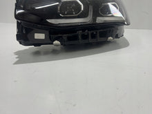 Load image into Gallery viewer, Frontscheinwerfer BMW Active Tourer U06 5A42247-07 LED Rechts oder Links SCH1807732645aq