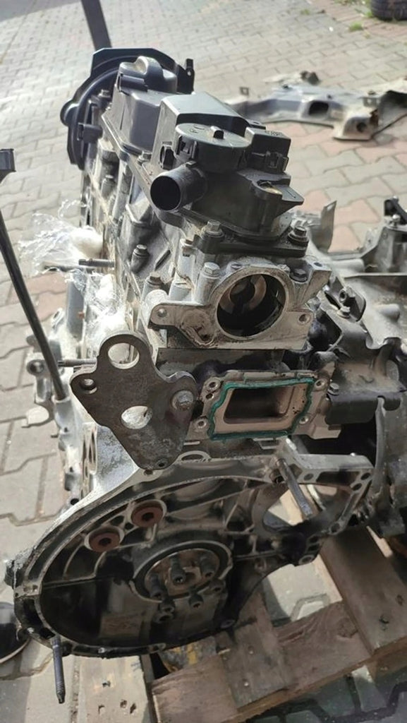 Motor Peugeot 308 II 10JBGY 1.6 HDI 2015 Diesel Engine Unkomplett