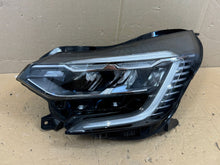 Laden Sie das Bild in den Galerie-Viewer, Frontscheinwerfer Renault Captur II 260601693R Links Scheinwerfer Headlight