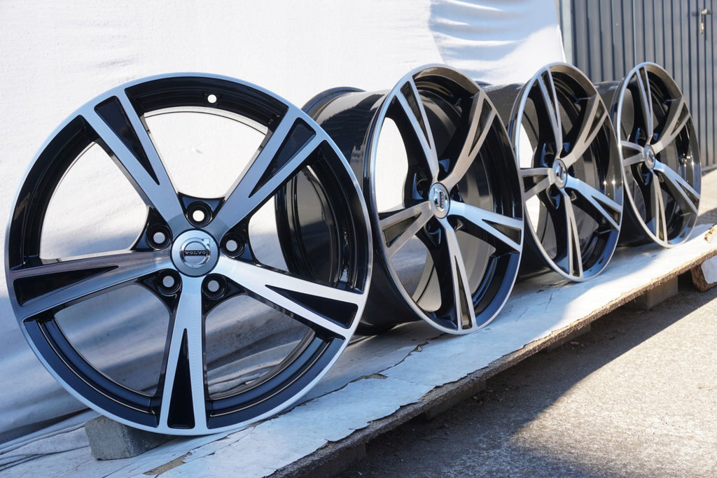4x Alufelge 18 Zoll 8.0" 5x108 42 5ET Glanz Silber 31423515 Volvo Rim Wheel FEL7594742569mi