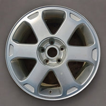 Load image into Gallery viewer, 1x Alufelge 17 Zoll 7.5&quot; 5x112 45ET Glanz Silber 8D0601025 Audi A4 Rim Wheel