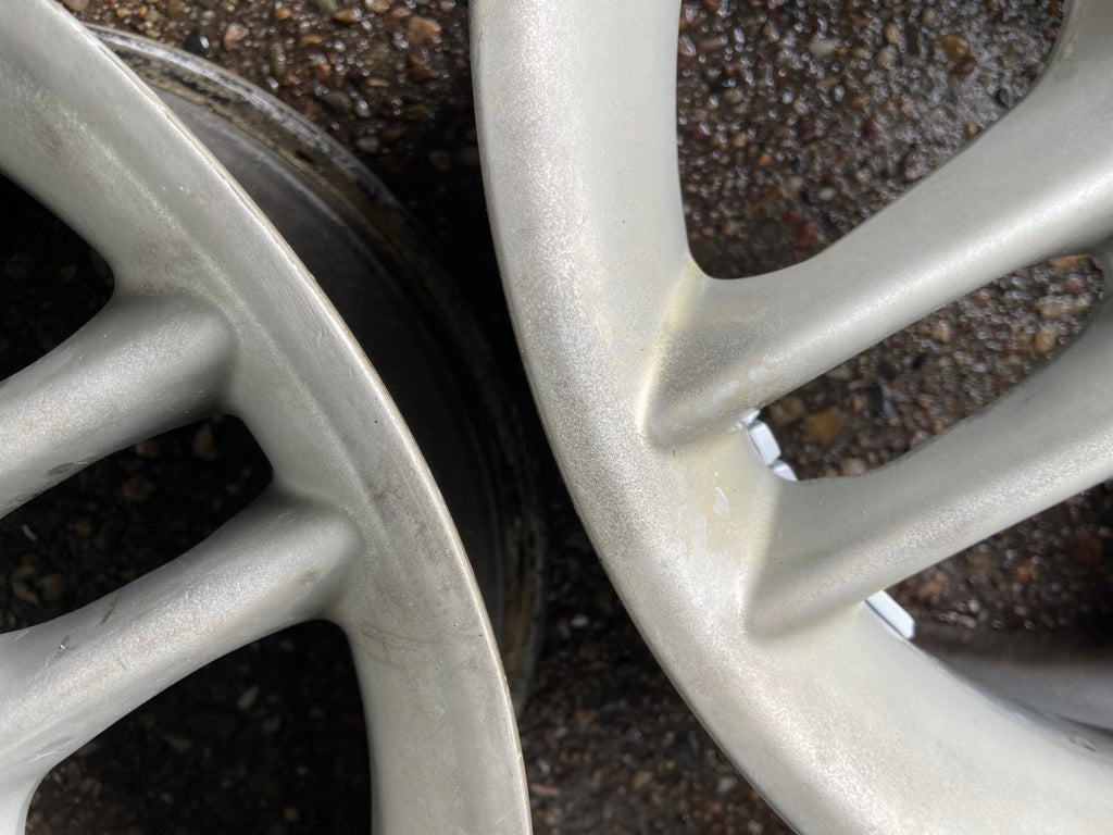 4x Alufelge 16 Zoll 7.5" 5x114.3 35ET Silber Dacia Rim Wheel FEL6566769568ds