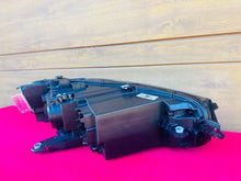 Laden Sie das Bild in den Galerie-Viewer, Frontscheinwerfer VW Passat 3J1941005 Full LED Links Scheinwerfer Headlight