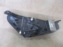 Laden Sie das Bild in den Galerie-Viewer, Frontscheinwerfer Ford Focus MX7B-13E015-EB Full LED Links Headlight SCH2107844390ol