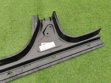 Laden Sie das Bild in den Galerie-Viewer, Kotflügel Mercedes-Benz Cla X117 A1176370235 Vorne Rechts