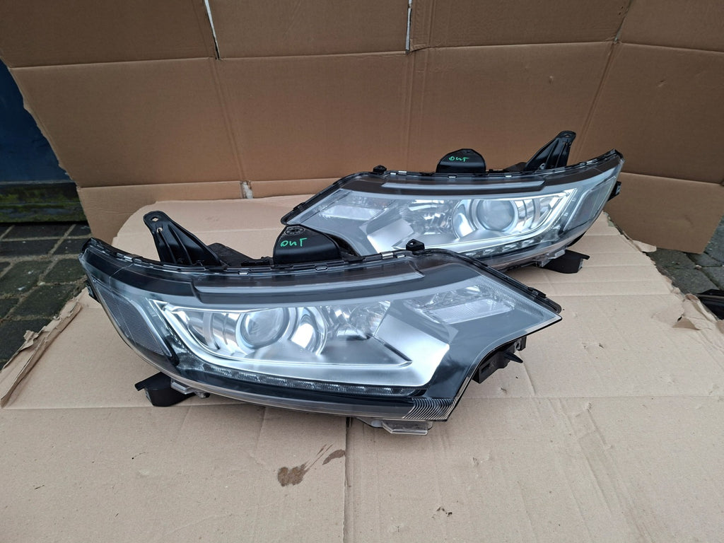 Frontscheinwerfer Mitsubishi Outlander III Ein Satz Scheinwerfer Headlight SCH2611622642xw