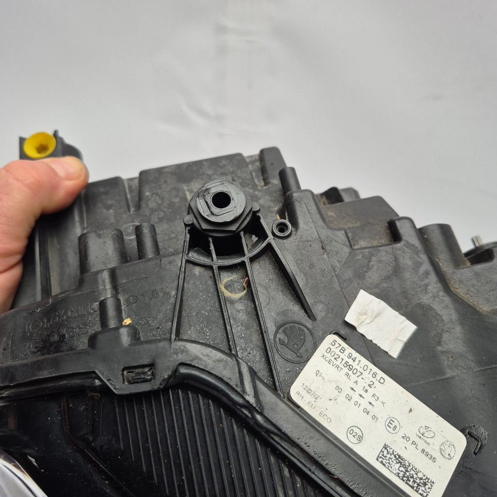 Frontscheinwerfer Skoda Karoq 57B941016D Rechts Scheinwerfer Headlight SCH6077342008hn