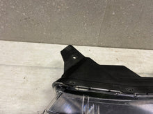 Load image into Gallery viewer, Frontscheinwerfer Hyundai Bayon 92207-Q0600 LED Links Scheinwerfer Headlight