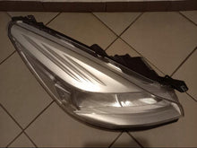 Laden Sie das Bild in den Galerie-Viewer, Frontscheinwerfer Ford Kuga CV44-13W029-AE Rechts Scheinwerfer Headlight