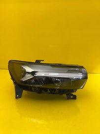 Frontscheinwerfer Dacia Duster 260107725R LED Rechts Scheinwerfer Headlight SCH8264804847tx
