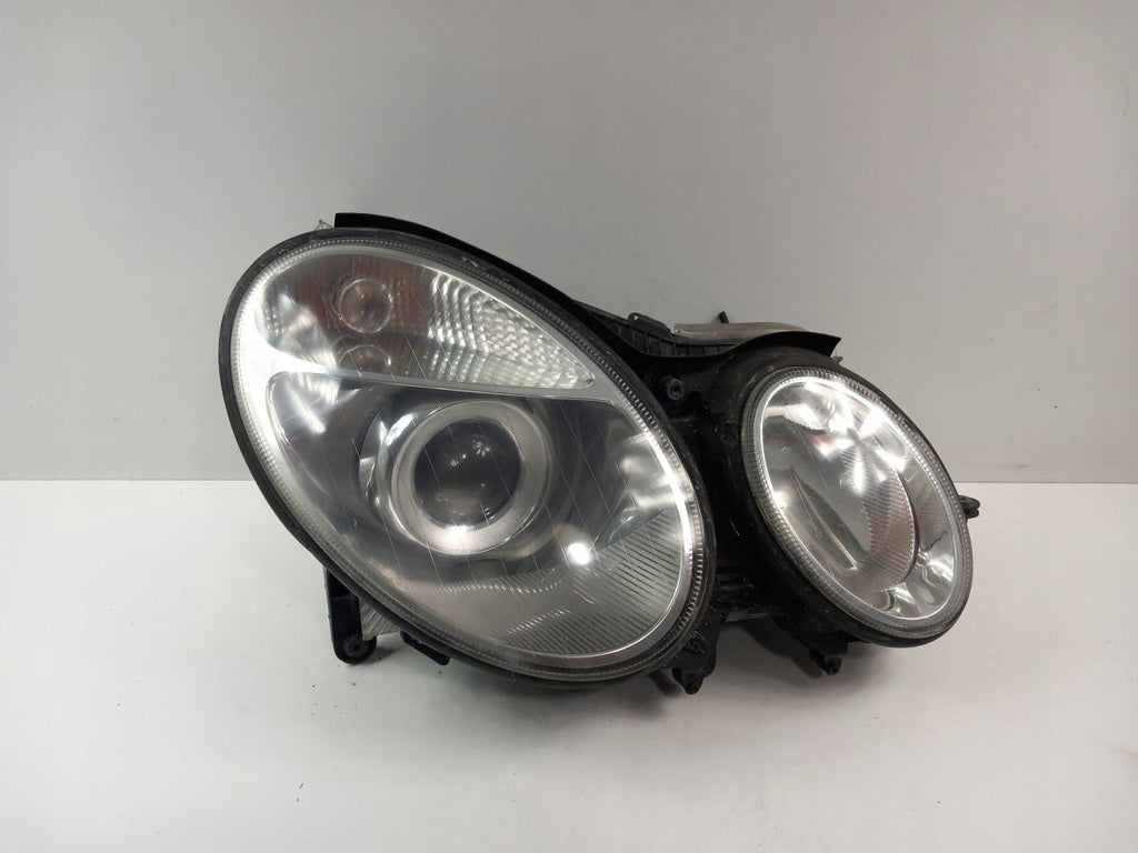 Frontscheinwerfer Mercedes-Benz W211 Xenon Rechts Scheinwerfer Headlight SCH9364670453ka
