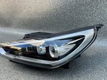 Laden Sie das Bild in den Galerie-Viewer, Frontscheinwerfer Hyundai I30 III 92101-G4100 Links Scheinwerfer Headlight SCH9694797262ip