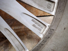 Load image into Gallery viewer, 1x Alufelge 19 Zoll 8.0" 5x112 44ET Glanz Silber 3V0601025AK Skoda Superb Iii FEL9844792921ka