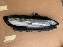 Laden Sie das Bild in den Galerie-Viewer, Frontscheinwerfer Jeep Cherokee Kl 68157104AM Rechts Scheinwerfer Headlight SCH1656598940tm