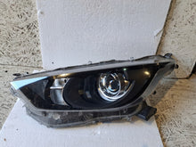 Load image into Gallery viewer, Frontscheinwerfer Toyota Yaris Links Scheinwerfer Headlight