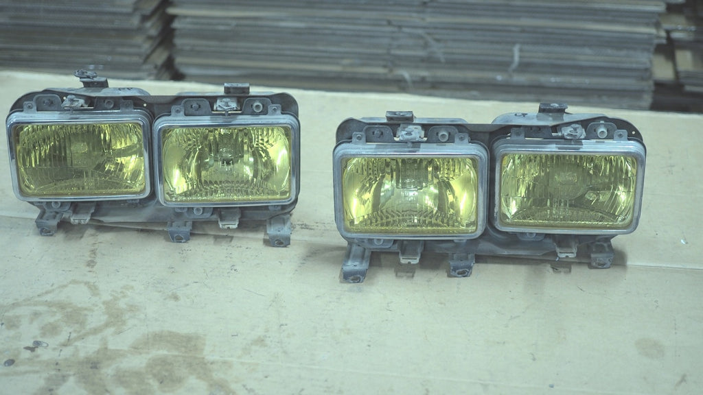 Frontscheinwerfer Audi Coupe 437941663A 857941653A Ein Stück (Rechts oder Links)