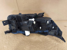 Load image into Gallery viewer, Frontscheinwerfer Maxus Deliver 9 82-DV919-01-L Links Scheinwerfer Headlight SCH1834578470ld
