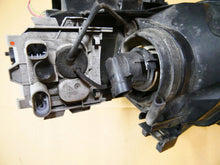 Laden Sie das Bild in den Galerie-Viewer, Frontscheinwerfer BMW Compact E46 Xenon Rechts Scheinwerfer Headlight SCH4937304346ei