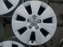 Laden Sie das Bild in den Galerie-Viewer, 4x Alufelge 17 Zoll 7.5" 5x112 45ET Audi Rim Wheel FEL8825687722id