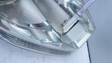 Load image into Gallery viewer, Frontscheinwerfer Kia Venga 921021P000 Rechts Scheinwerfer Headlight