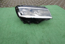 Laden Sie das Bild in den Galerie-Viewer, Frontscheinwerfer VW 7L1941036D Rechts Scheinwerfer Headlight SCH5312393260vi