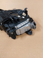 Laden Sie das Bild in den Galerie-Viewer, Frontscheinwerfer VW T-Roc 2GA941035BS Full LED Links Scheinwerfer Headlight