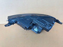 Laden Sie das Bild in den Galerie-Viewer, Frontscheinwerfer Ford Ecosport GN15-13W029-JE GN15-13W029 Rechts Headlight SCH5210265293tt