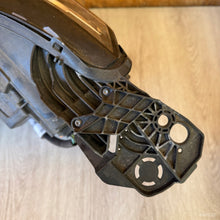 Load image into Gallery viewer, Frontscheinwerfer Peugeot 9826572680 LED Rechts Scheinwerfer Headlight SCH8639931592eo