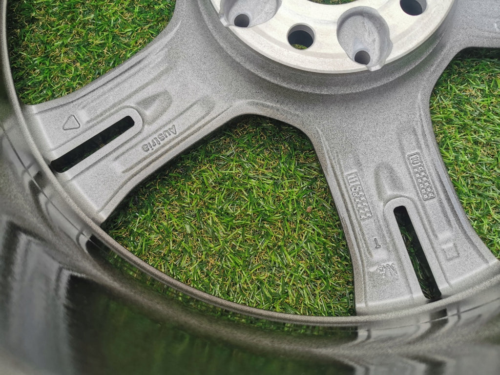 1x Alufelge 18 Zoll 8.0" 5x112 45ET Glanz Silber A2074011602 Mercedes-Benz Coupe FEL2719445781gr