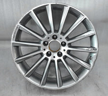 Laden Sie das Bild in den Galerie-Viewer, 1x Alufelge 19 Zoll 7.5&quot; 5x112 33ET A2054015400 Mercedes-Benz Amg Rim Wheel