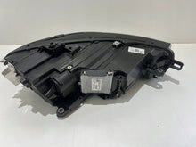 Laden Sie das Bild in den Galerie-Viewer, Frontscheinwerfer VW Passat 3J1941035 Links Scheinwerfer Headlight SCH5469051966mg
