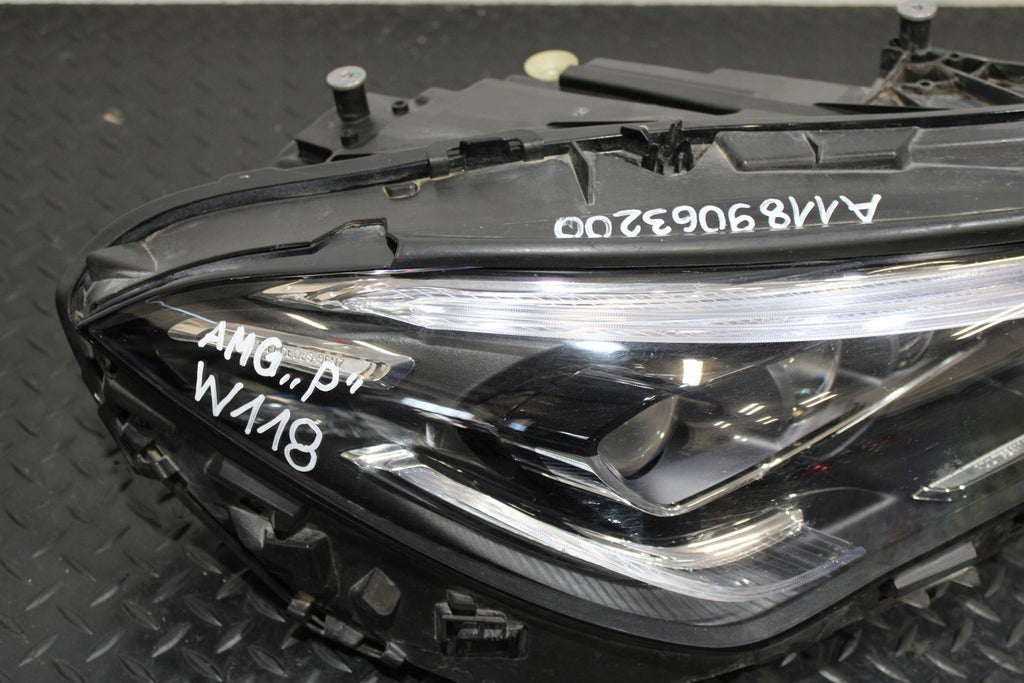 Frontscheinwerfer Mercedes-Benz Cla Amg A1189063200 A1189063100 LED Ein Satz SCH9146666387cb