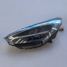 Laden Sie das Bild in den Galerie-Viewer, Frontscheinwerfer Hyundai I30 III 92101-G4600 LED Links Scheinwerfer Headlight