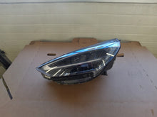 Laden Sie das Bild in den Galerie-Viewer, Frontscheinwerfer Hyundai I30 III 92101-G4600 LED Links Scheinwerfer Headlight