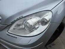 Laden Sie das Bild in den Galerie-Viewer, Frontscheinwerfer Mercedes-Benz W245 MBW245LLP Links Scheinwerfer Headlight SCH7700638261bu