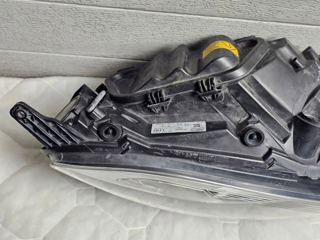 Frontscheinwerfer Volvo V40 31283333 Xenon Rechts Scheinwerfer Headlight SCH4020703020wd