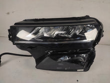 Laden Sie das Bild in den Galerie-Viewer, Frontscheinwerfer Skoda Karoq 57B941009 Links Scheinwerfer Headlight SCH2274859378rl