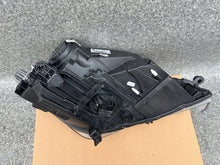Load image into Gallery viewer, Frontscheinwerfer Seat Leon 5F1941007K Links Scheinwerfer Headlight SCH4229316452vc