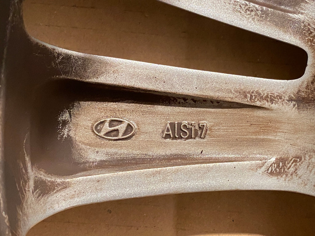 1x Alufelge 16 Zoll 6.5" 5x114.3 50ET 52910-A6370 Hyundai Elantra Rim Wheel