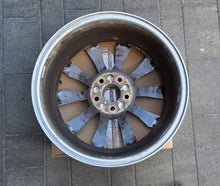 Laden Sie das Bild in den Galerie-Viewer, 1x Alufelge 17 Zoll 8.0" 5x112 39ET Glanz Silber 80A601025 Audi Q5 Rim Wheel FEL5328127279hw